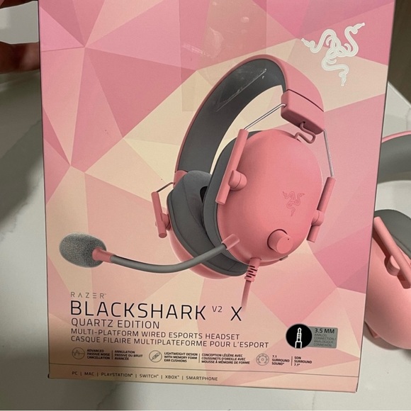 Razer Other - RAZER BLACKSHARK V2 X QUARTS EDITION HEADPHONES PINK